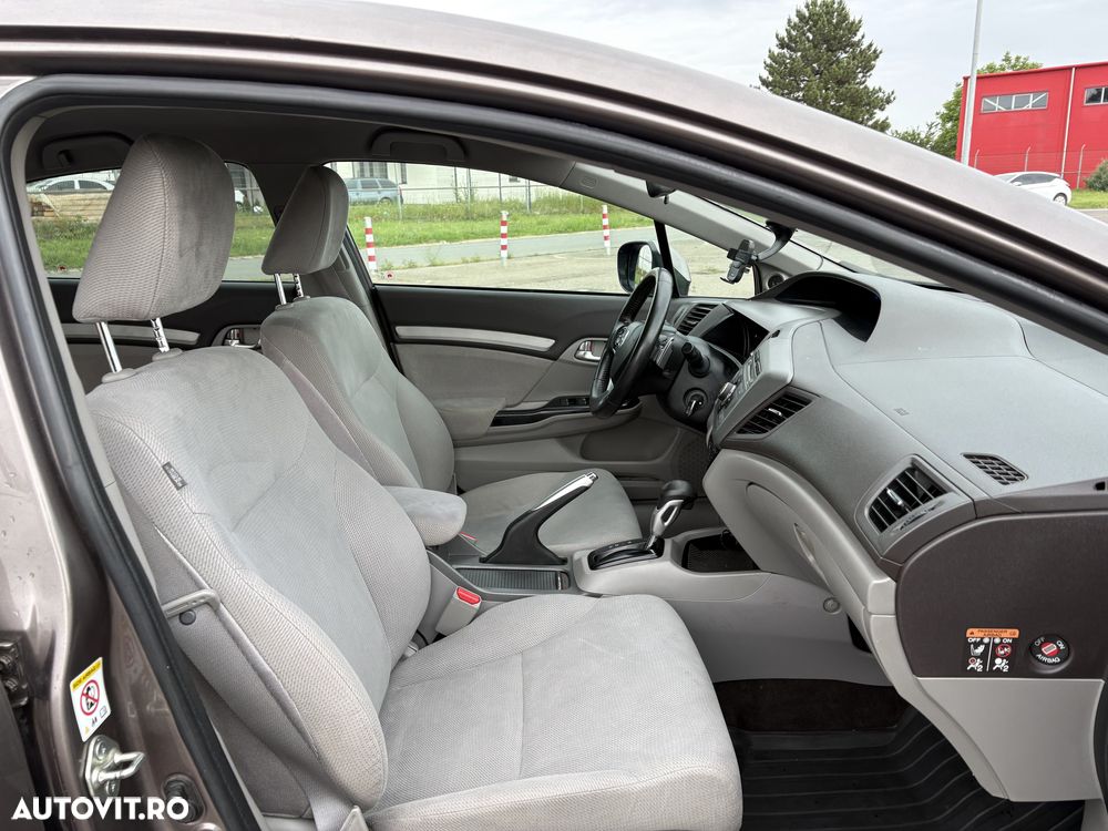 Honda Civic 1.8 i-VTEC Automatik Comfort - 18