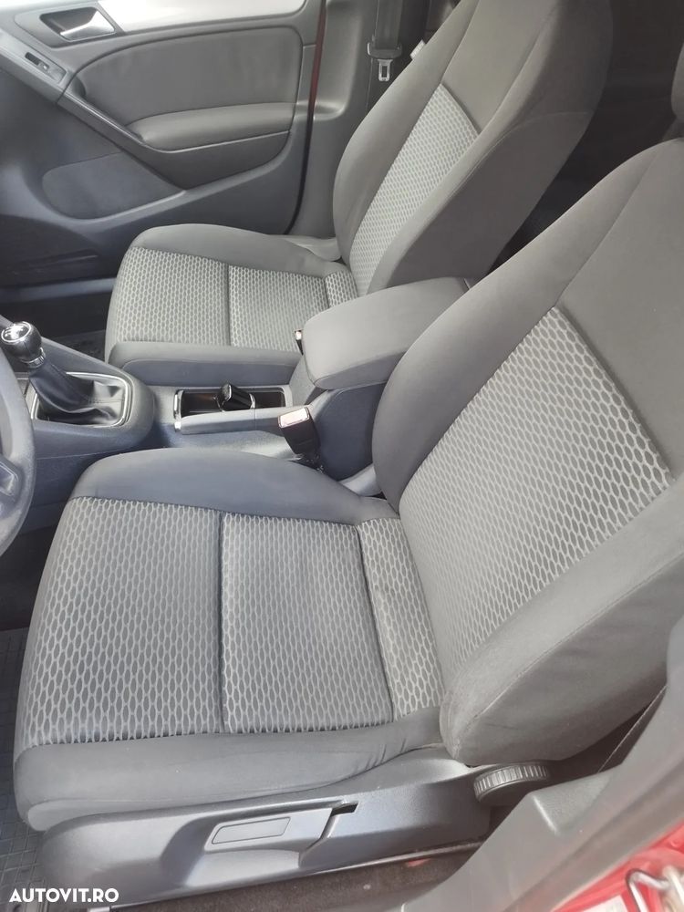 Volkswagen Golf 1.6 Comfortline - 7