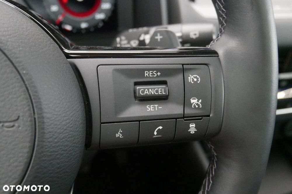 Nissan Qashqai 1.3 DIG-T MHEV N-Connecta Xtronic - 28