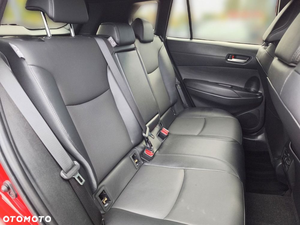 Toyota Corolla Cross - 11