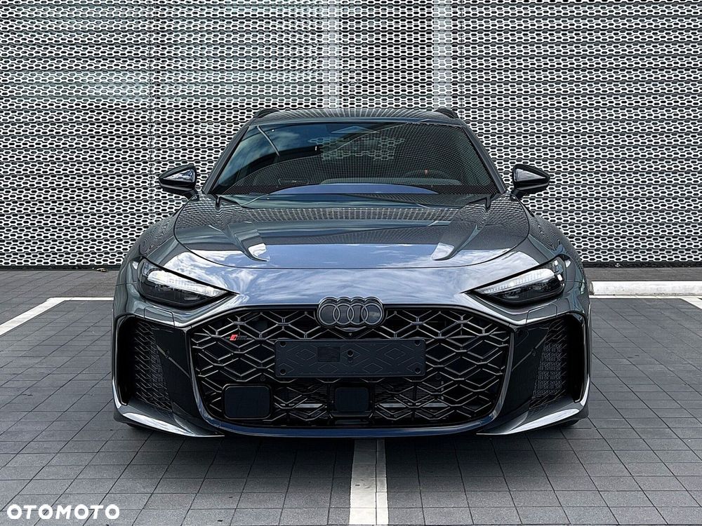 Audi RS5 Avant - 13