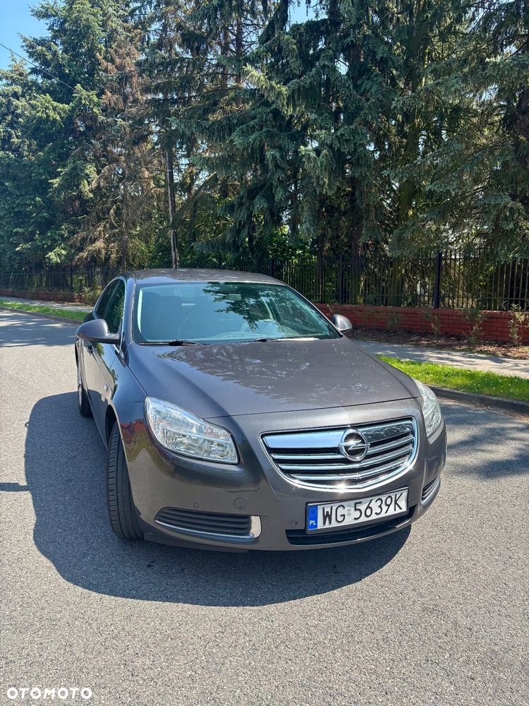 Opel Insignia 2.0 T Edition - 1