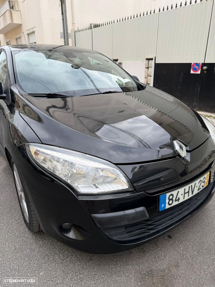 Renault Mégane 1.5 dCi Dynamique S - 2
