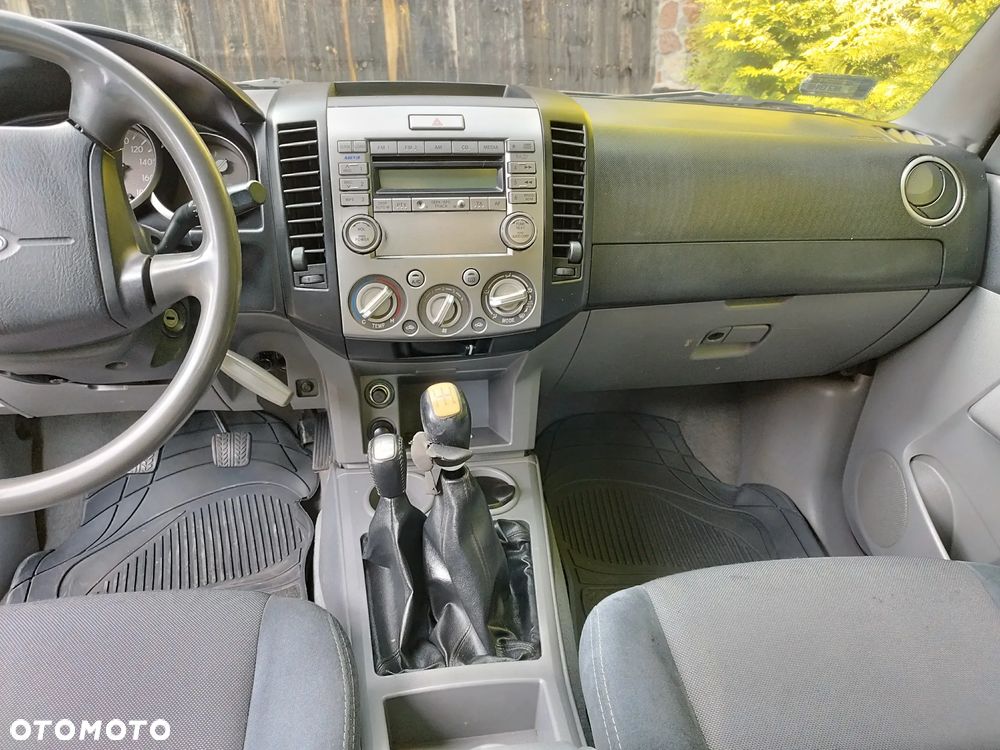 Ford Ranger 2.5 TDCi EC XL - 6