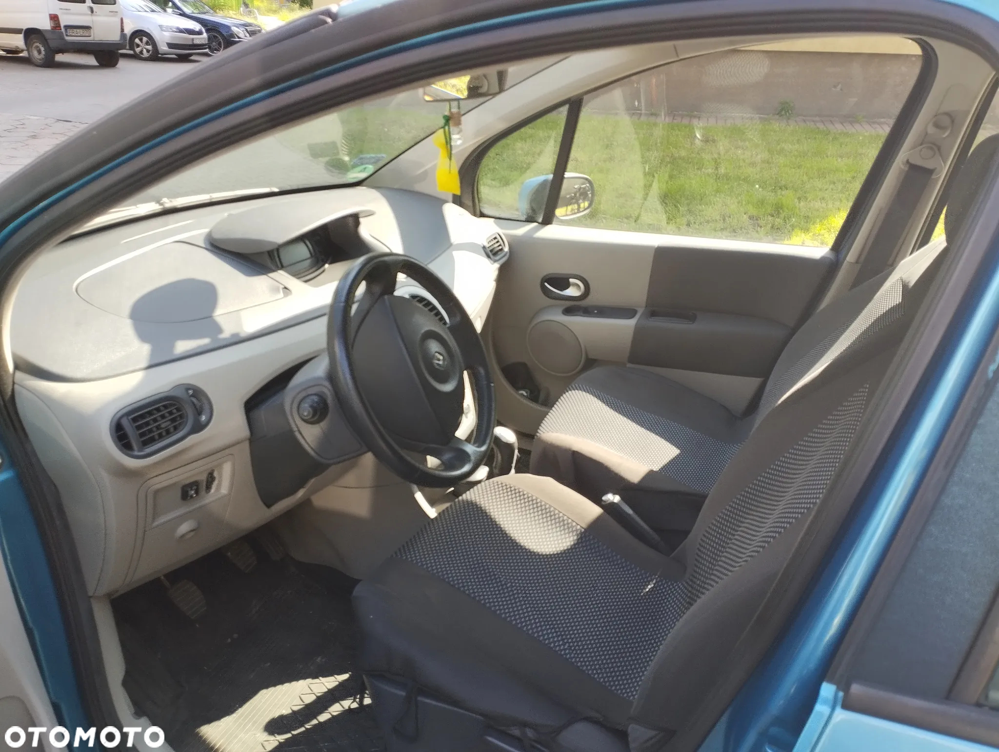 Renault Modus - 10