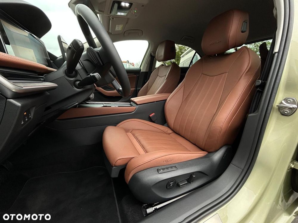 Skoda Superb 2.0 TSI 4x4 L&K DSG - 9