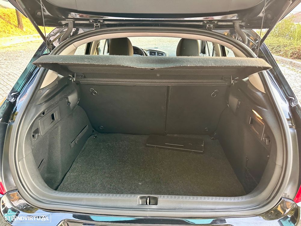 Citroën C4 1.6 e-HDi Seduction - 21