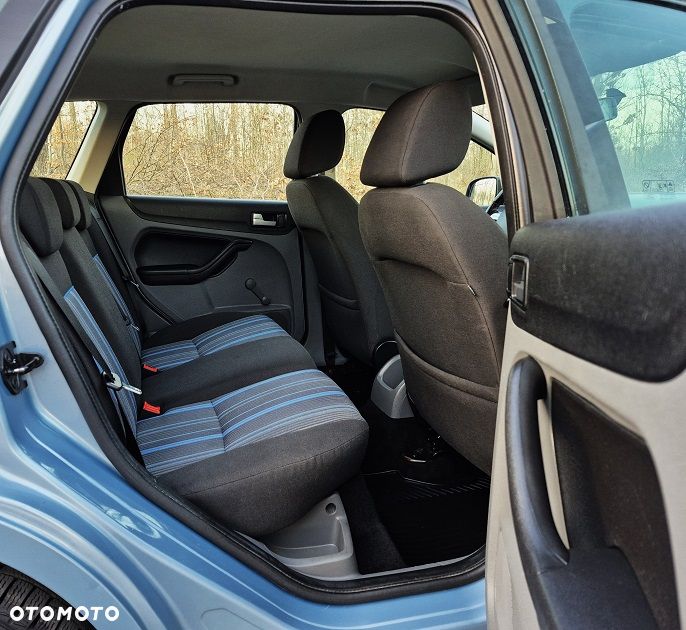 Ford Focus 1.8 Titanium - 17