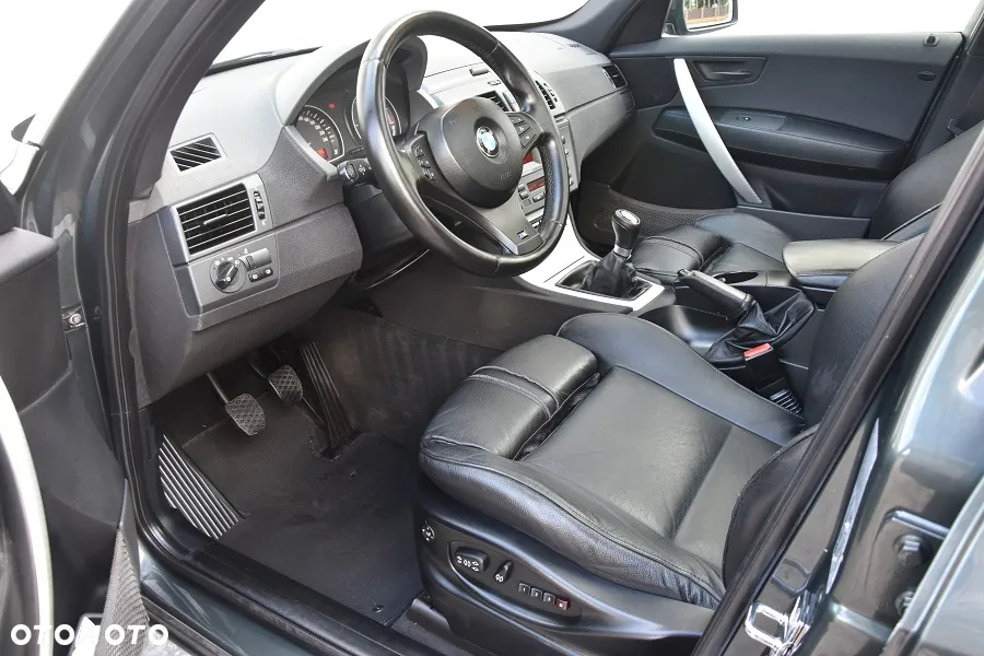 BMW X3 3.0i - 13