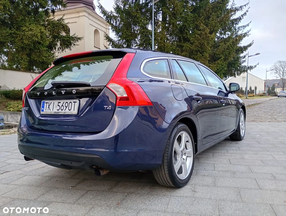 Volvo V60 T4 Edition - 16