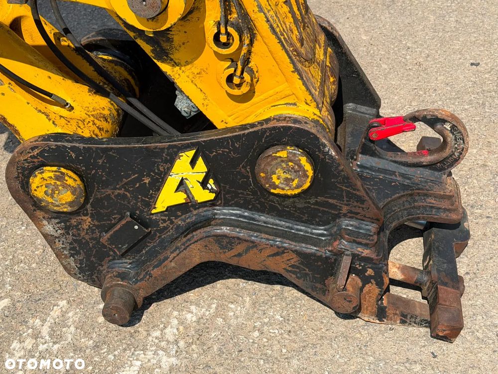 Komatsu PC 210LC-11E0 - 12