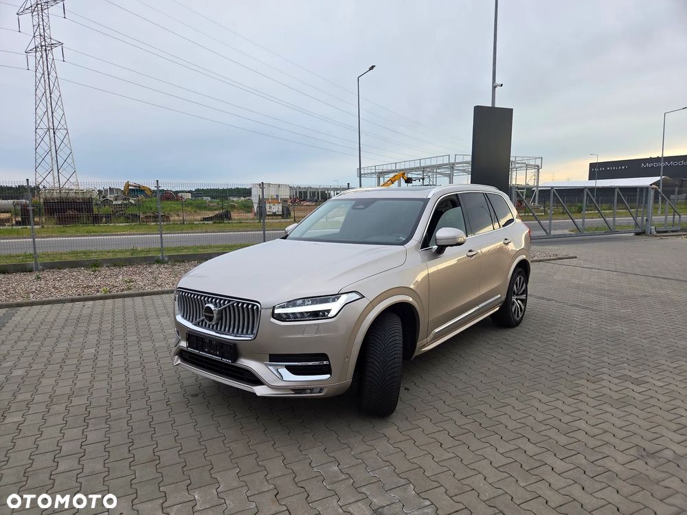 Volvo XC 90 B5 D AWD Plus Bright - 3