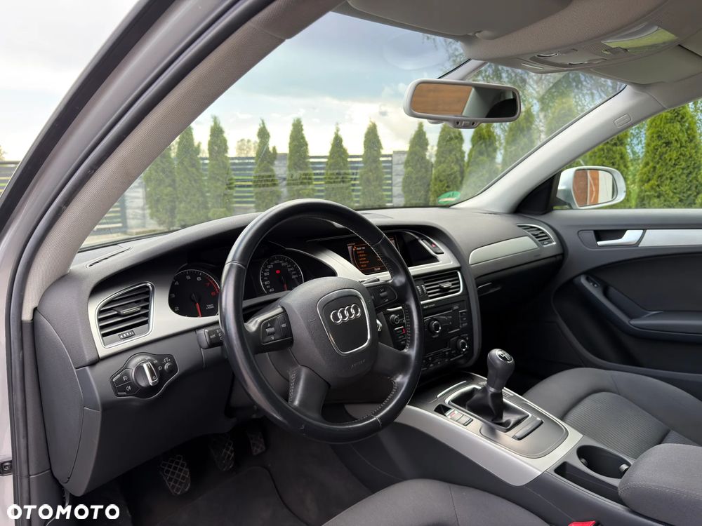 Audi A4 Limousine 1.8 TFSI Ambiente - 31