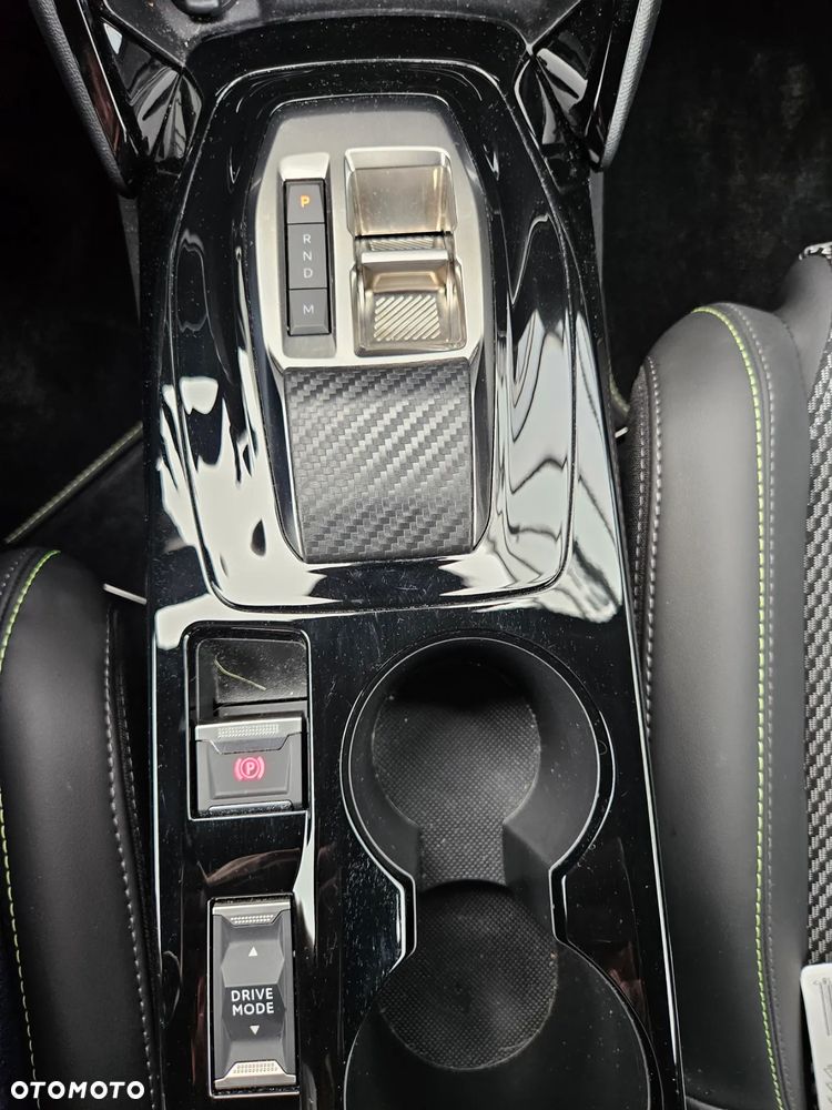 Peugeot 2008 PureTech 130 Allure S&S EAT8 - 18