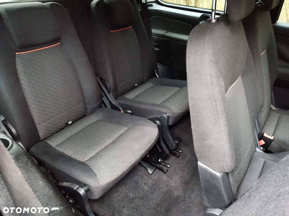 Ford Galaxy - 13