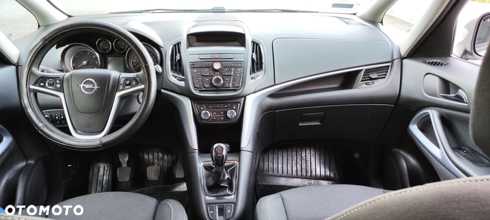 Opel Zafira - 3