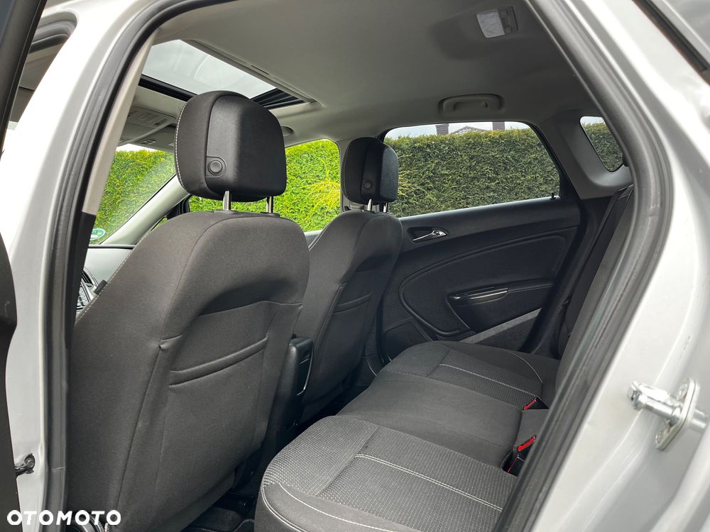 Opel Astra 1.6 T Cosmo - 19