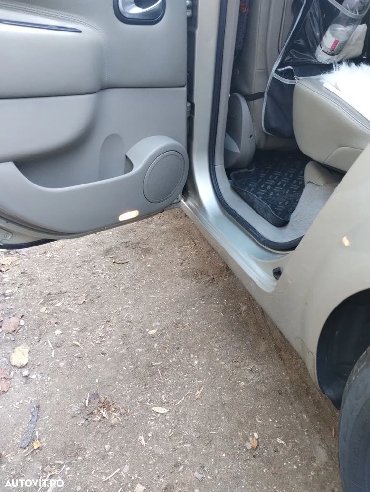 Renault Scenic - 12