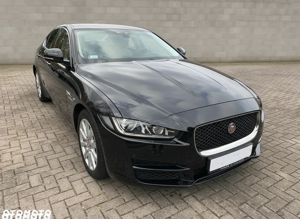 Jaguar XE 2.0 D Prestige