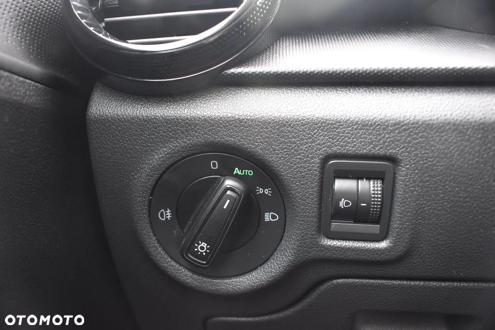 Skoda Fabia 1.0 Active - 24