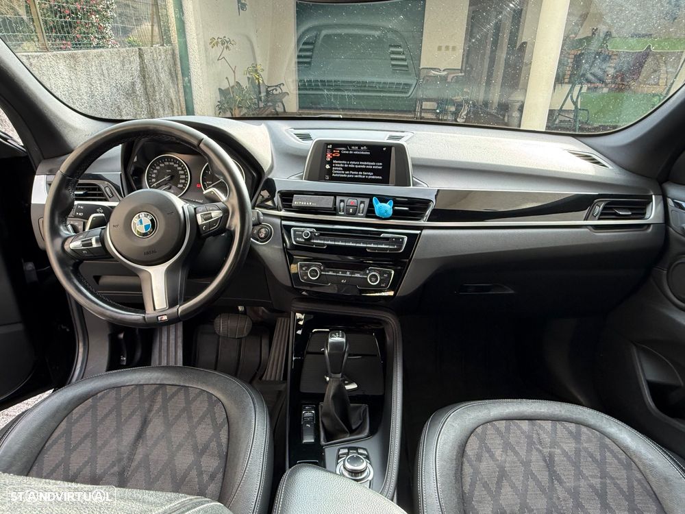 BMW X1 18 d sDrive Auto Line Sport - 3