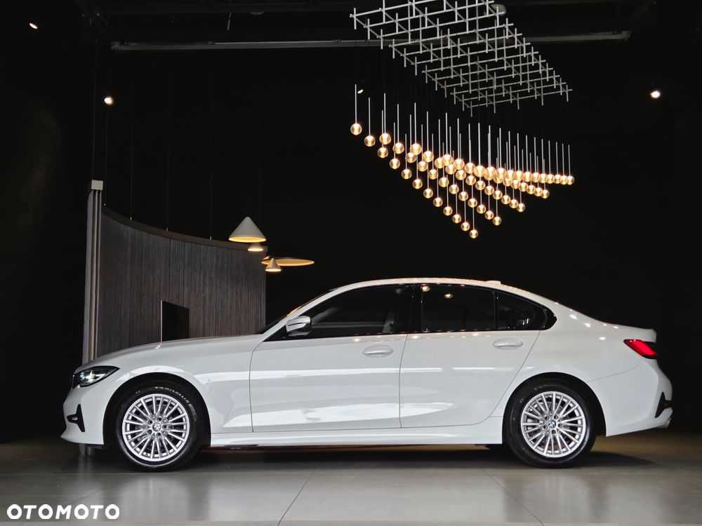 BMW Seria 3 318i Sport Line - 4
