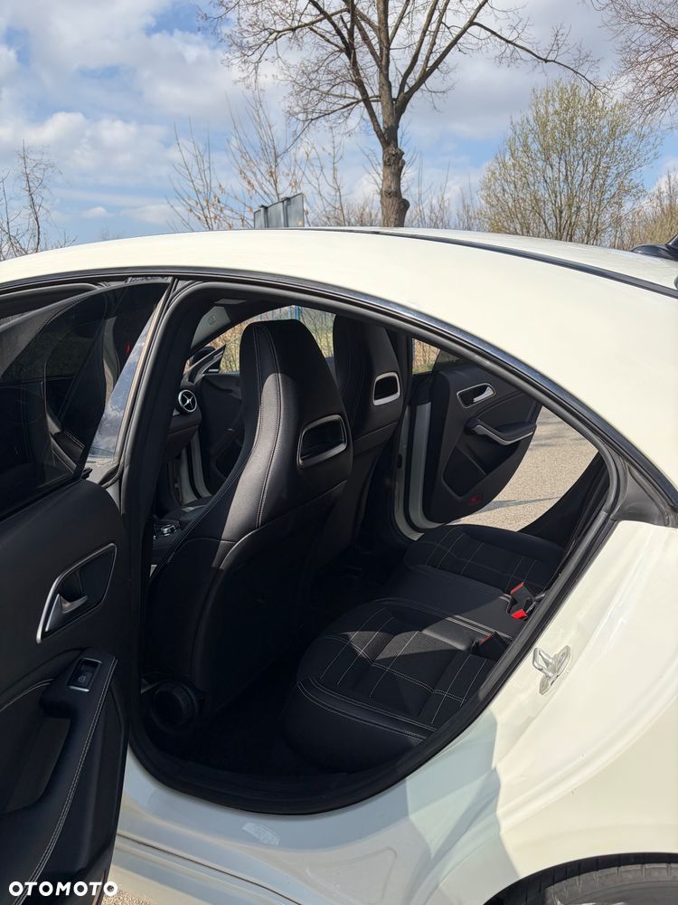 Mercedes-Benz CLA 200 Peak Edition - 8