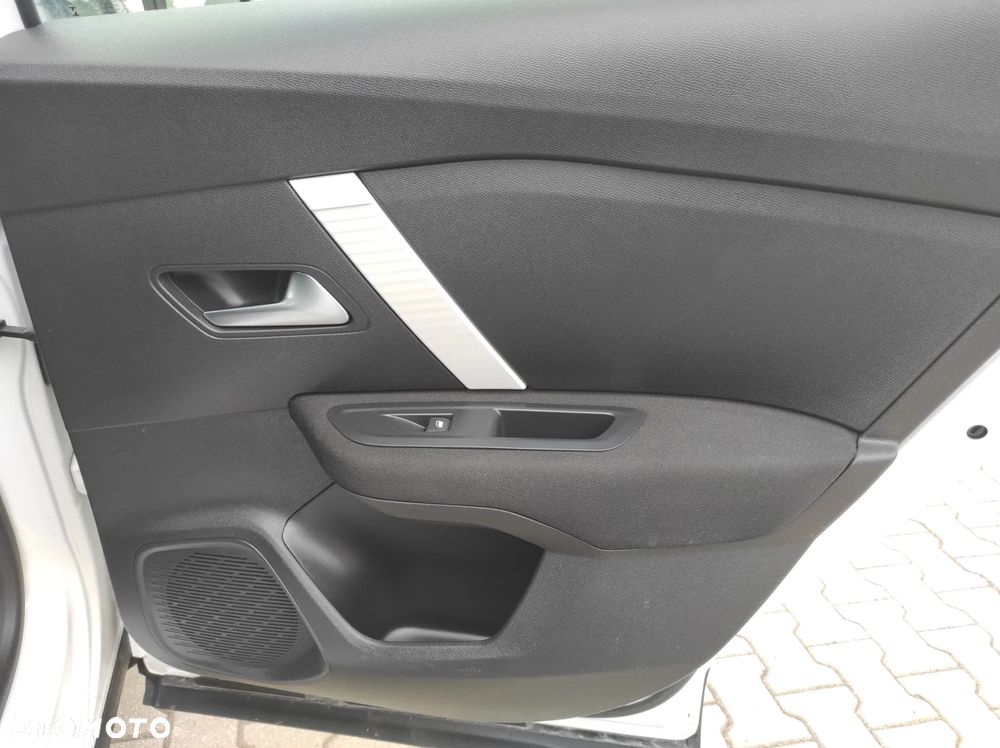 Citroën C4 BlueHDi 110 Stop&Start C-SERIES - 30