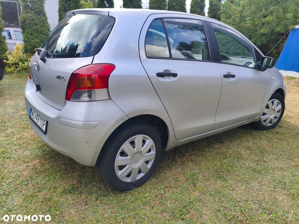 Toyota Yaris 1.33 Luna - 11