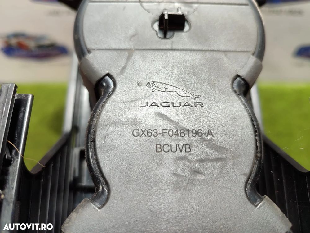 PANOU DE SUPORT PAHARE FATA JAGUAR F-PACE X761 2018 2.0 DIESEL COD OEM GX63-F048196-A / 5 USI SUV 2016-2020 - 2