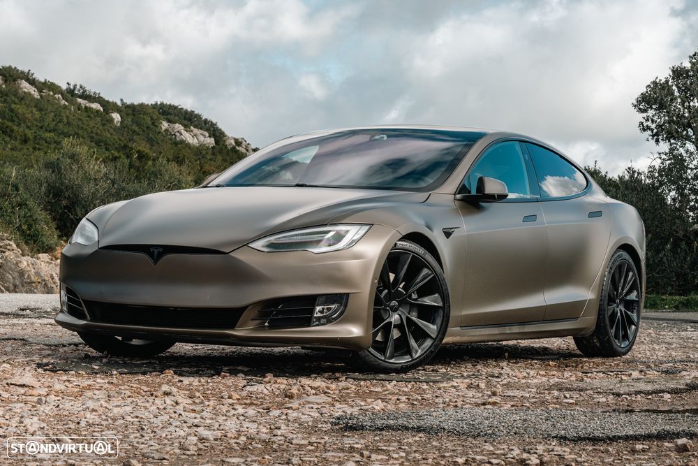 Tesla Model S Long Range - 22
