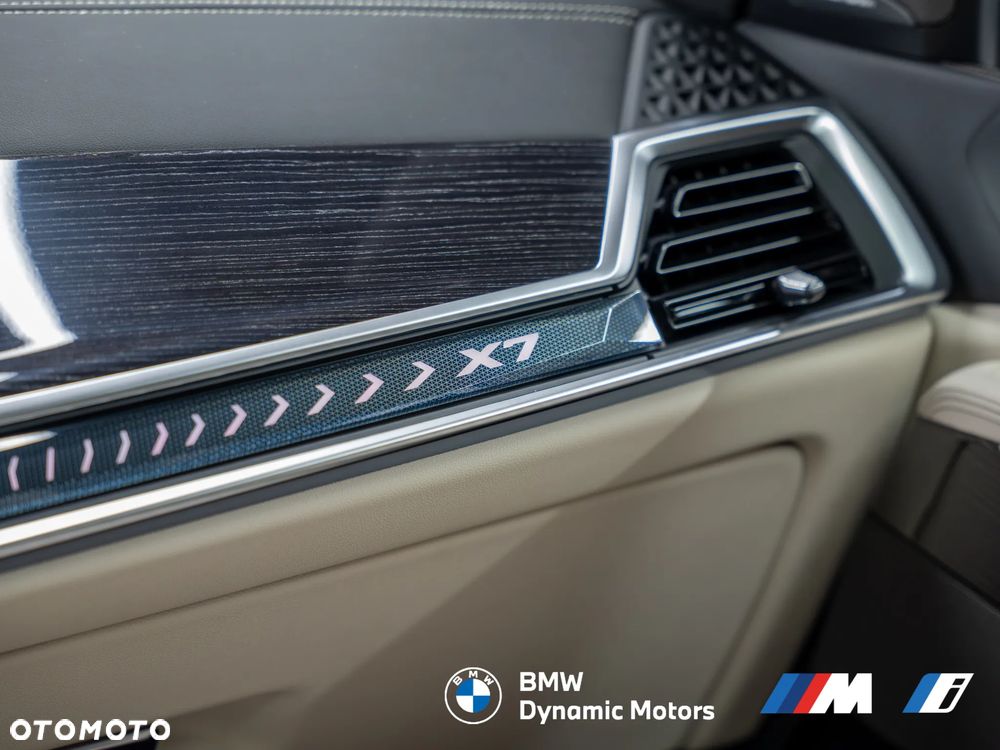 BMW X7 xDrive40d - 33