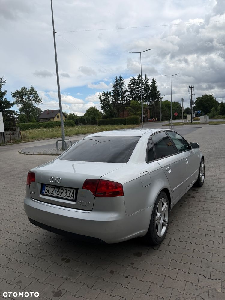 Audi A4 Limousine 2.0 TDI - 5