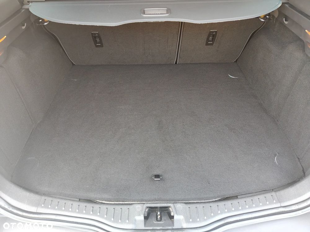 Ford Focus - 34