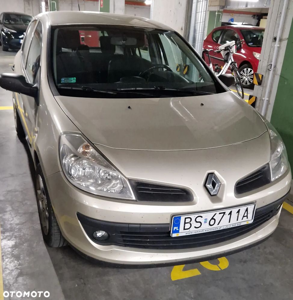 Renault Clio 1.4 16V Dynamique - 1