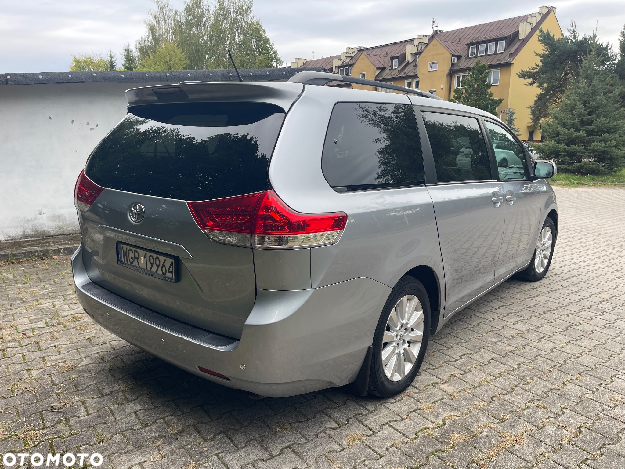 Toyota Sienna 3.5 V6 LE AWD - 3