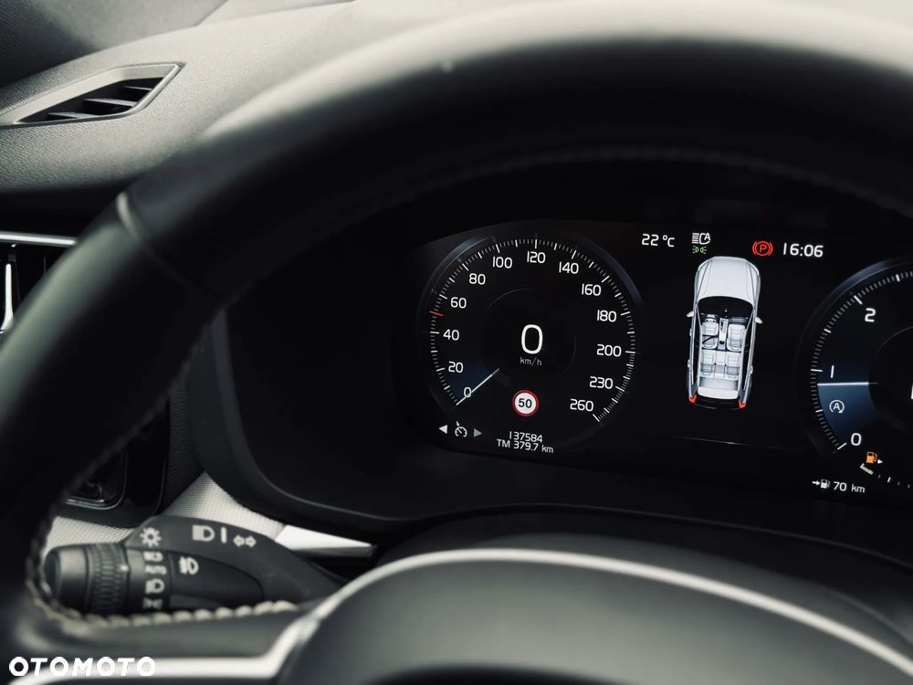Volvo XC 60 B4 D AWD Ultimate Dark - 37