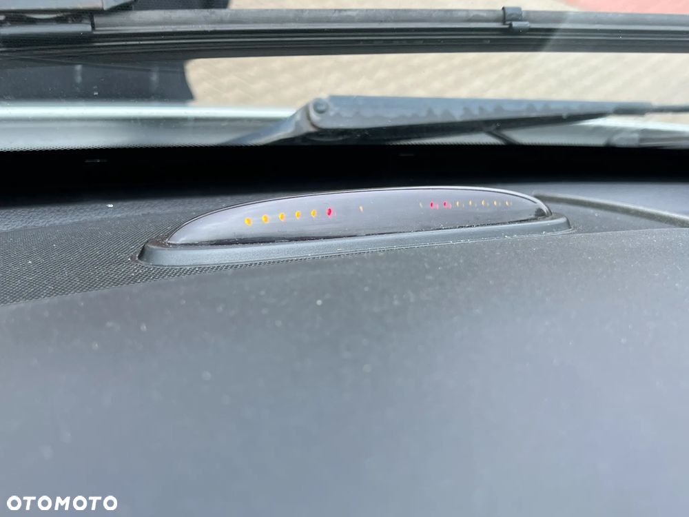 Mercedes-Benz Sprinter - 15