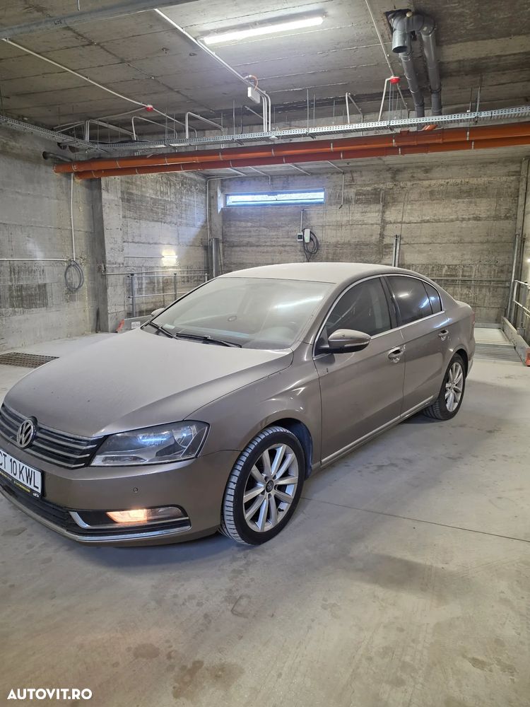 Volkswagen Passat 2.0 TDI DSG BlueMotion Technology Exclusive - 2
