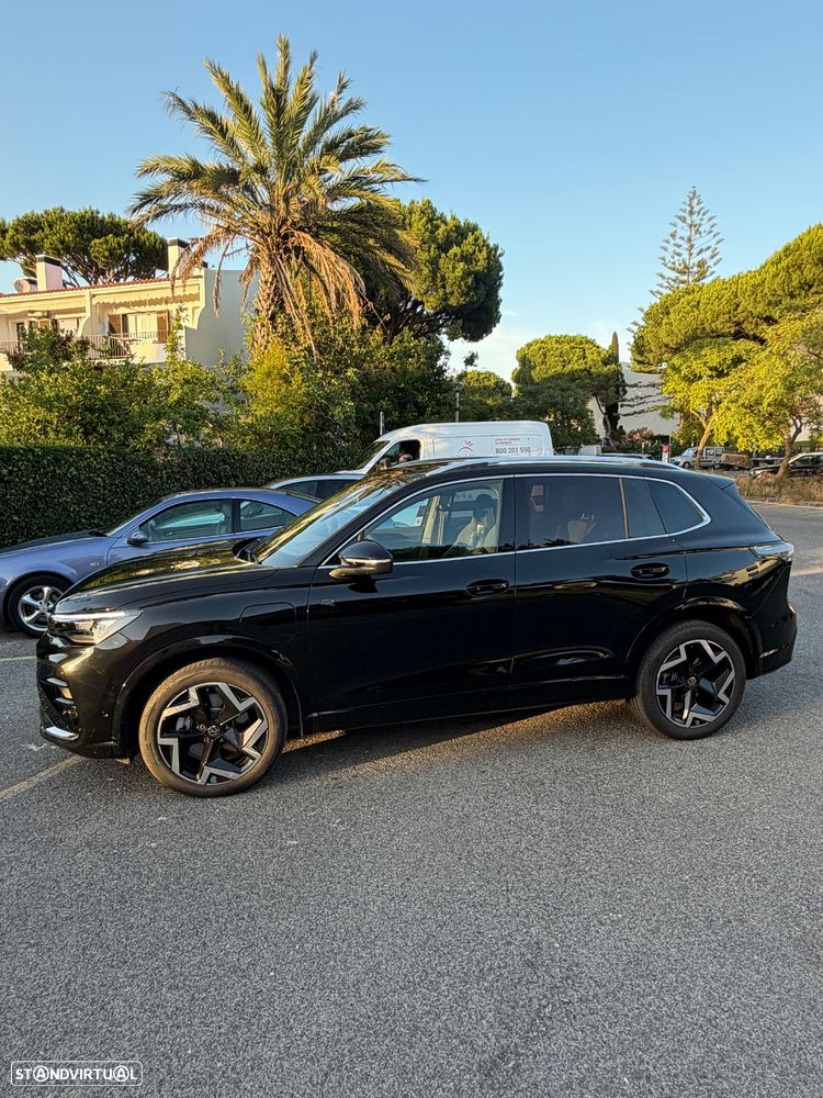VW Tiguan 1.5 TSI R-Line DSG - 2