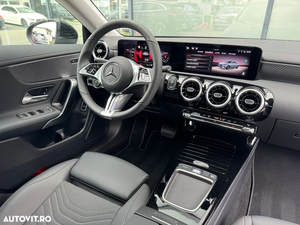Mercedes-Benz CLA 180 7G-DCT Progressive Line Advanced - 12