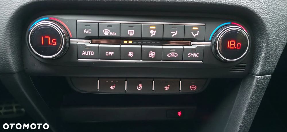 Kia ProCeed 1.6 T-GDI DCT7 OPF GT - 23