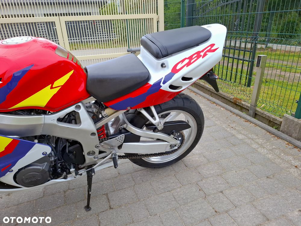 Honda CBR - 33