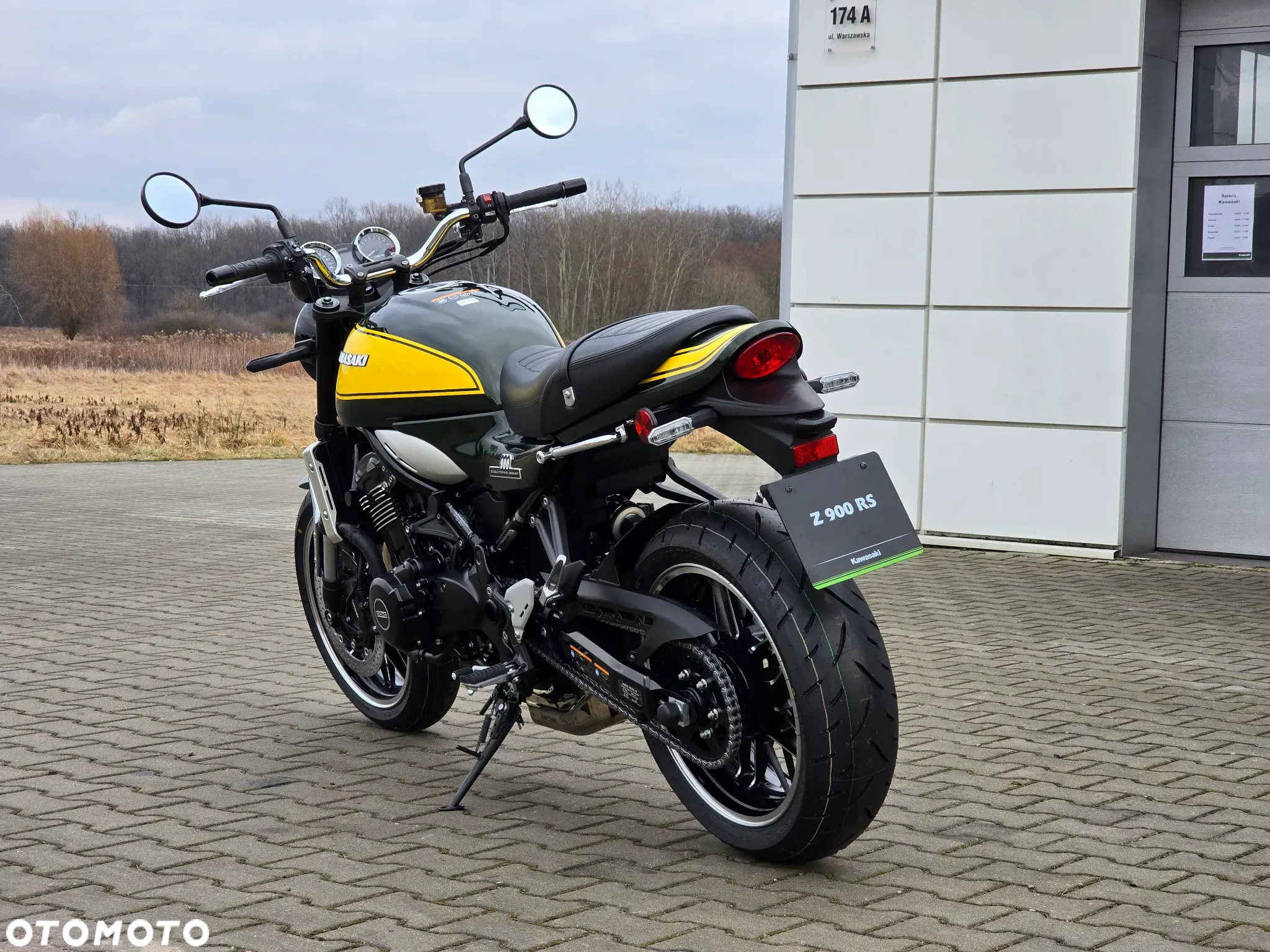 Kawasaki Z 900 RS - 12