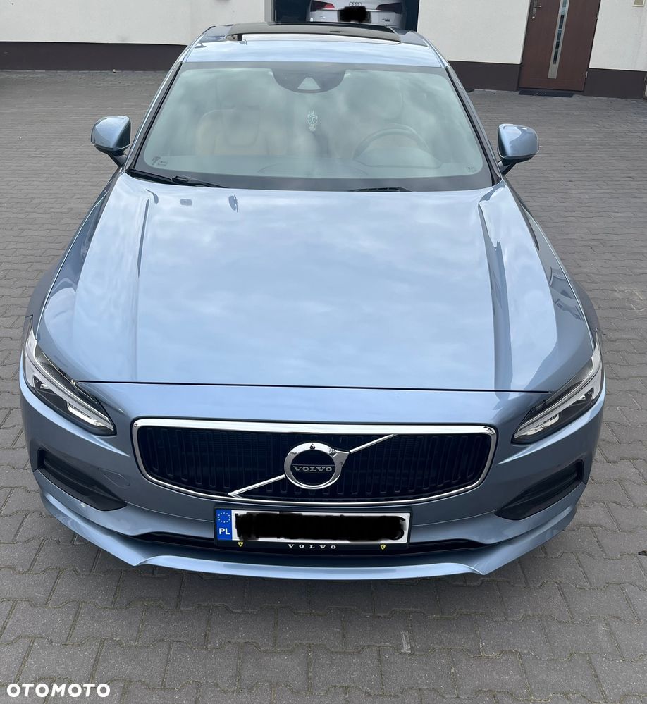 Volvo S90 - 2