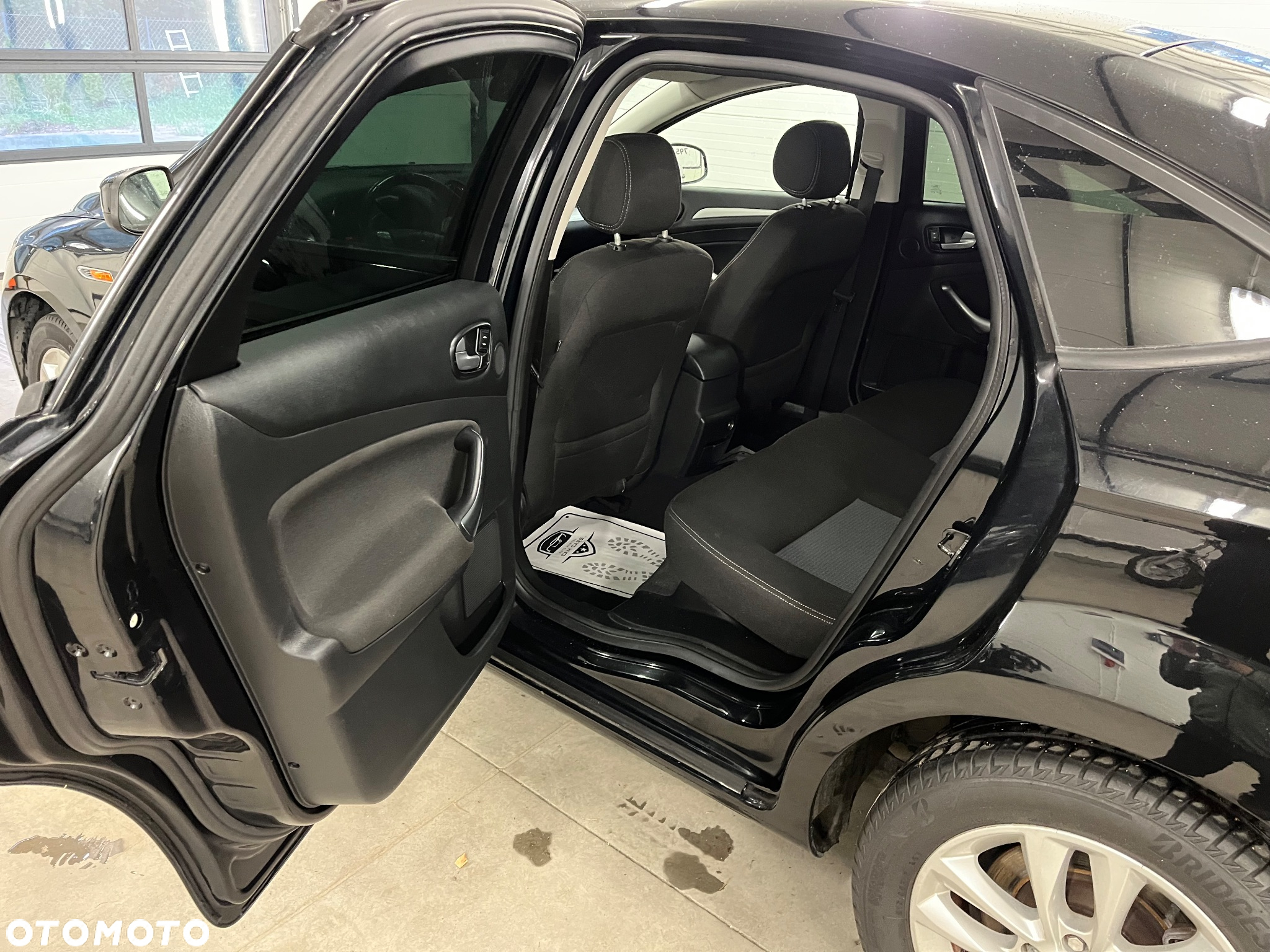 Ford Mondeo 1.8 TDCi Ghia - 17