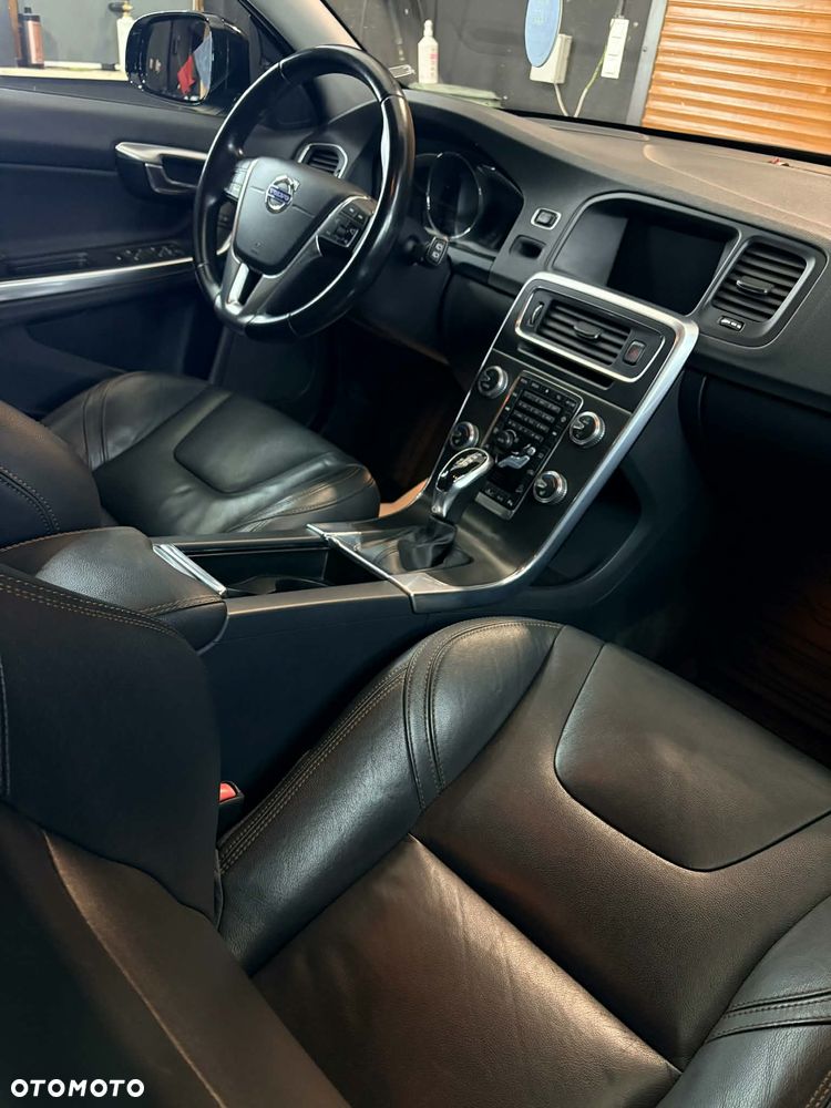 Volvo V60 - 11