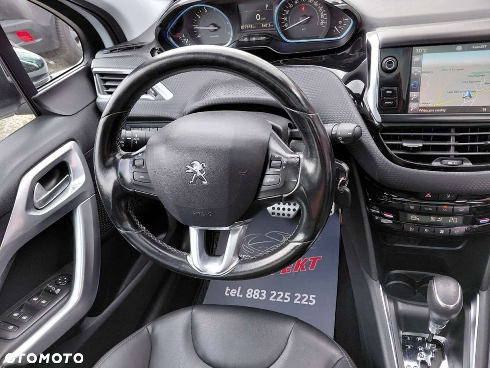Peugeot 208 - 23