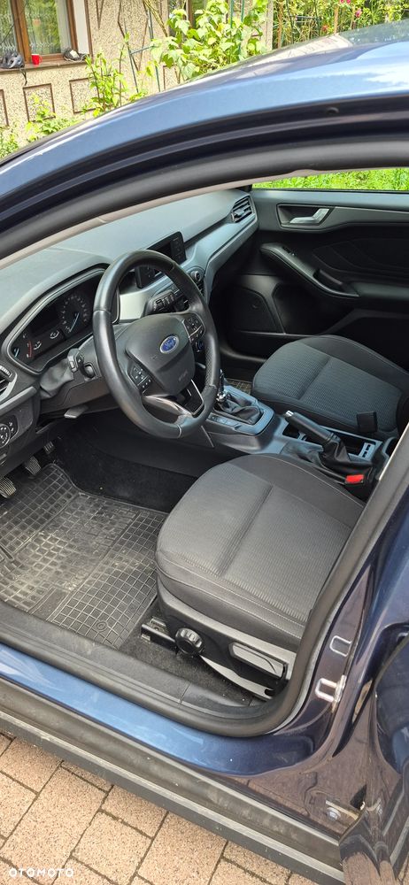 Ford Focus 1.0 EcoBoost Active - 10