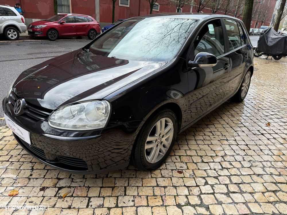 VW Golf 1.6 TDi Trendline BlueMotion - 4